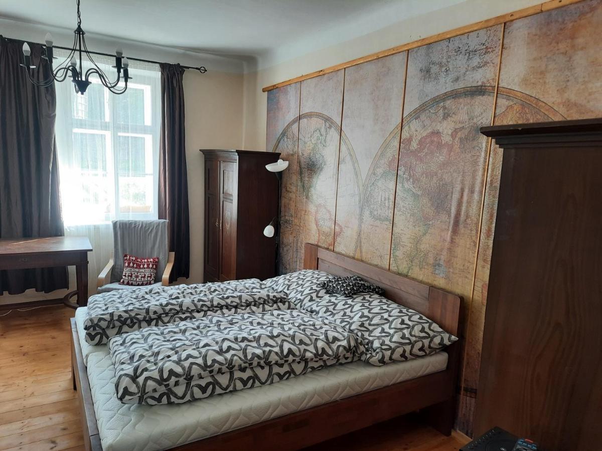 Chalupa Jilemnice, Cely Prostorny Dum Jen Pro Vas S 5 Loznicemi V Centru Jilemnice S Uzavrenou Zahradou Buitenkant foto